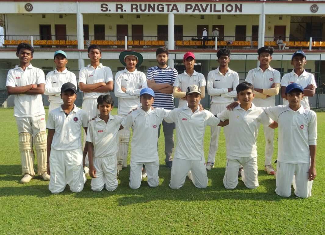 Chaibasa News : शारदा हाइस्कूल को हरा डीएवी चाईबासा सुपर डिवीजन में