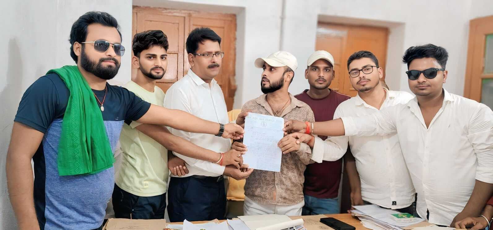 स्नातकोत्तर चतुर्थ सेमेस्टर का परीक्षा प्रपत्र भरने के तिथि बढ़ाने की मांग