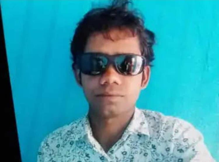 बालू लदे वाहन के धक्के से युवक की मौत