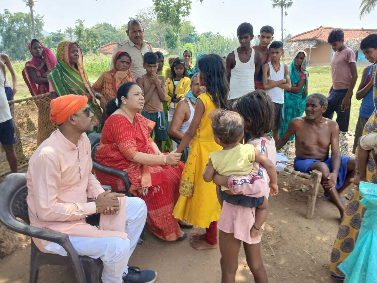 विधायक ने मृतकों के परिजनों के घर पहुंचकर दी सांत्वना