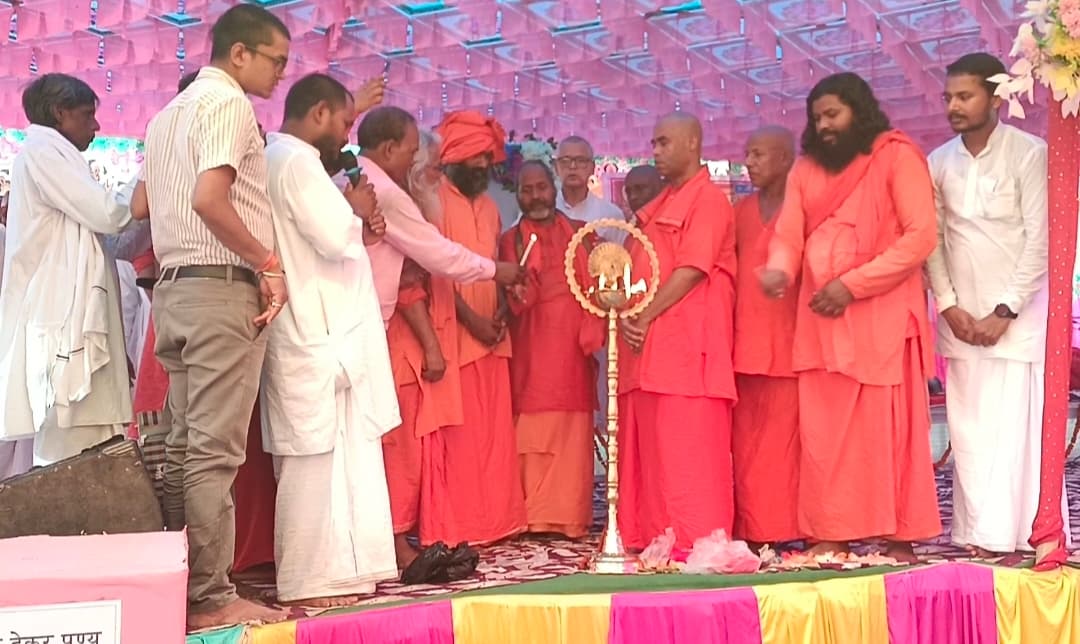 बिना गुरु का मोक्ष प्राप्ति का मार्ग मिलना असंभव