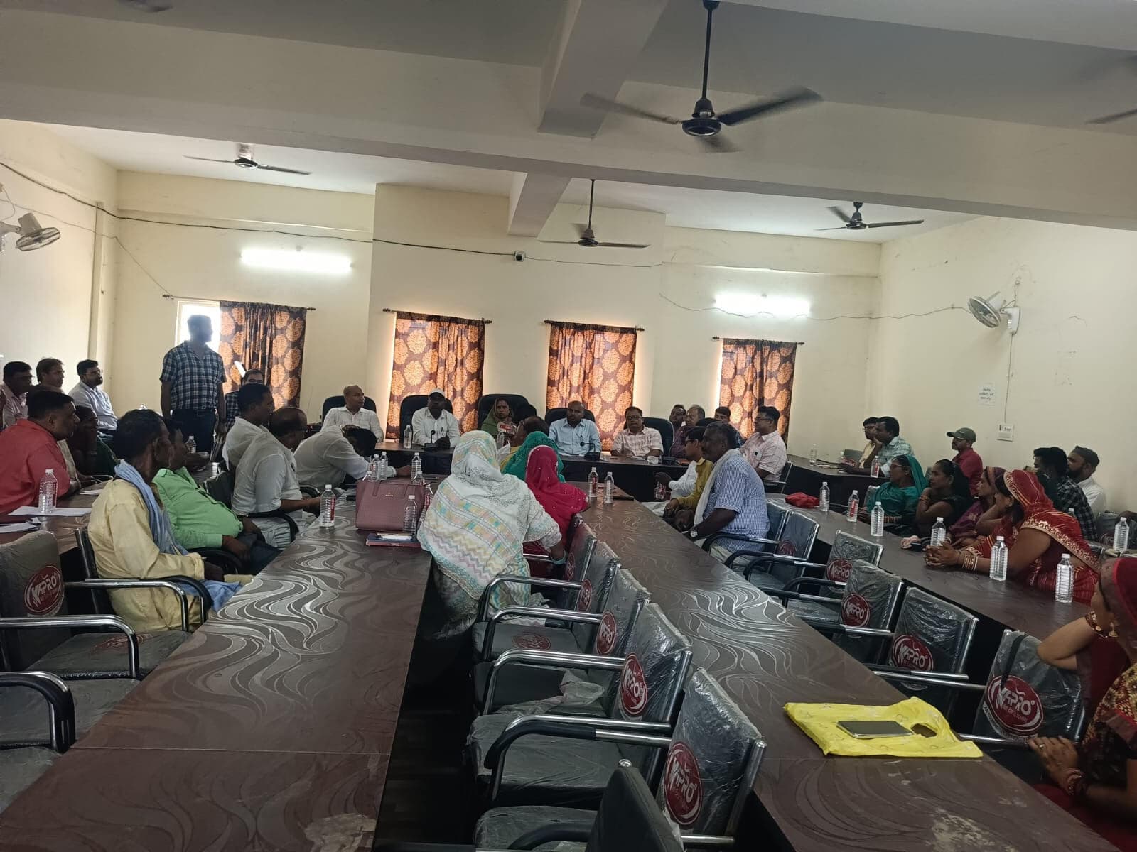 Madhubani News : बीडीसी की बैठक में विकासात्मक कार्यों की हुई समीक्षा