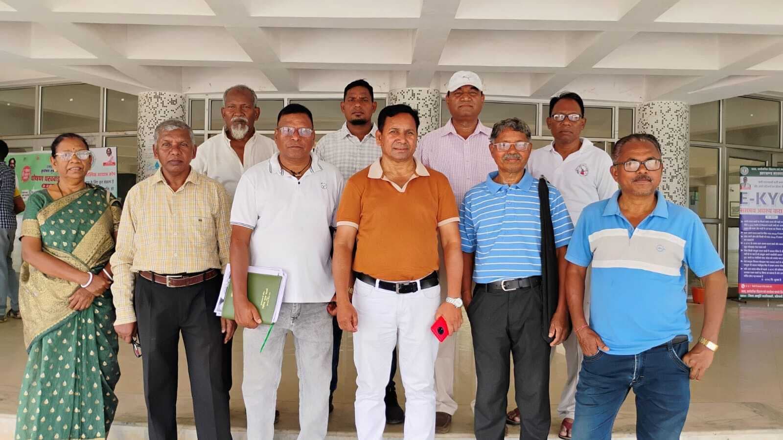 Chaibasa News : अनुसूचित क्षेत्र में भवन निर्माण पर सेस वसूली से आक्रोश