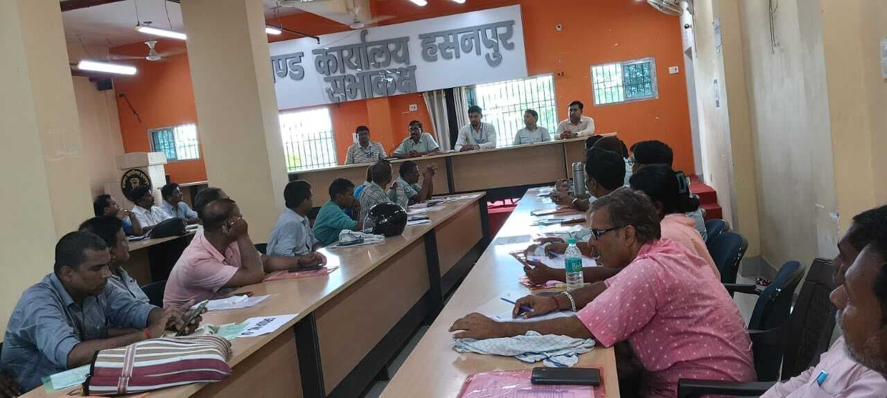 Samastipur News:बीएलओ को मतदाता सूची त्रुटिरहित करने का निर्देश