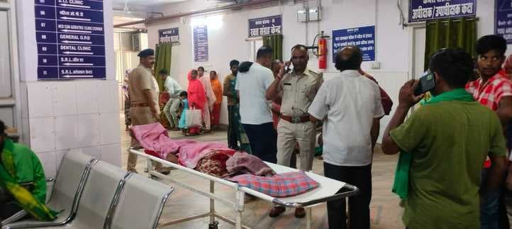 बाइक से गिरी पोड़ैयाहाट के धेनुकट्टा गांव की विवाहिता, मौत