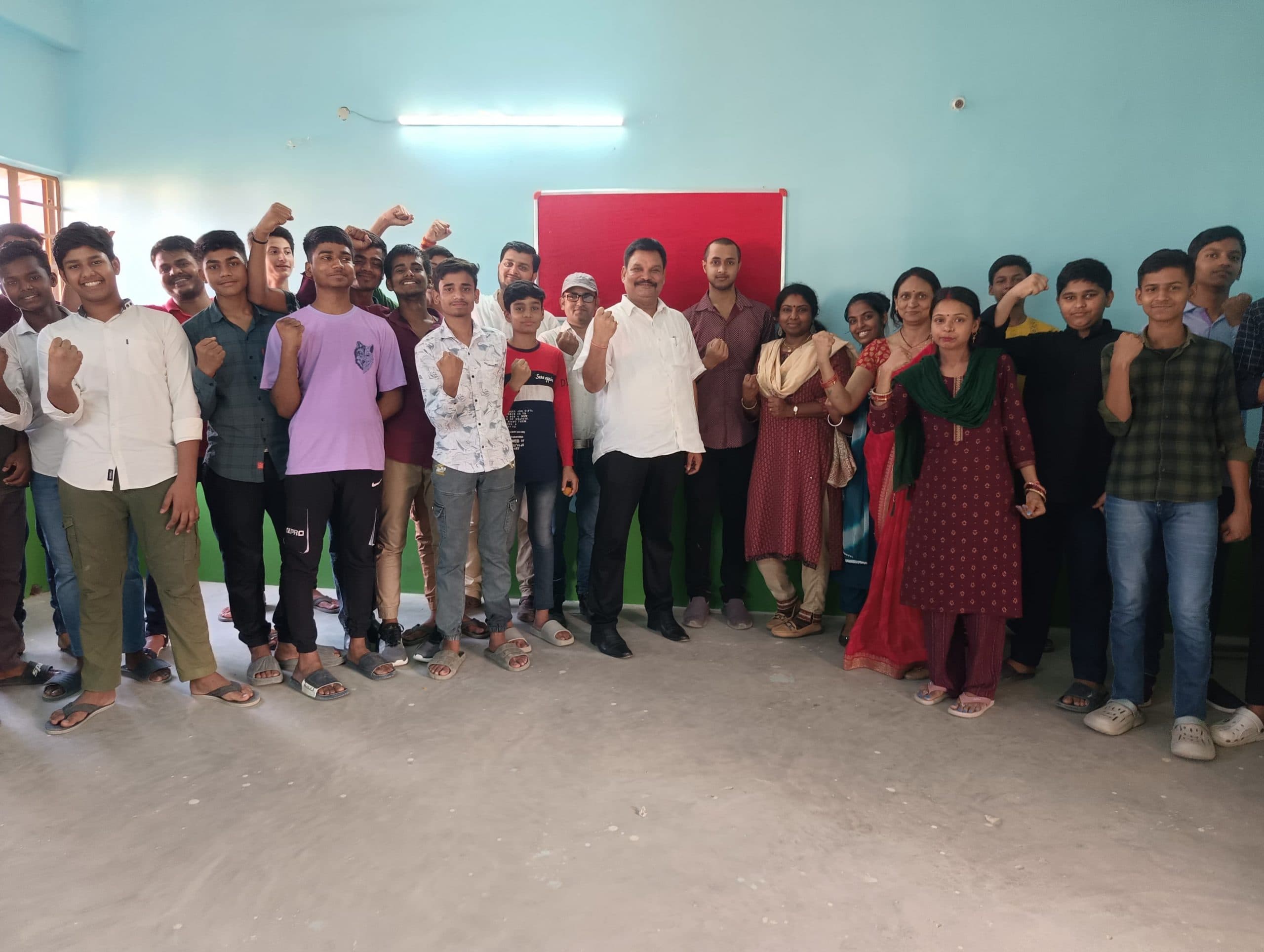 CBSE Result:सिटी सेंट्रल हाई स्कूल के बच्चों ने बोर्ड परीक्षा में लहराया परचम