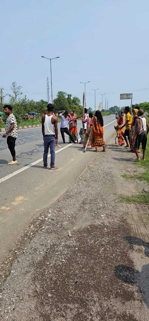 East Singhbhum News : जमीन विवाद को लेकर हॉकी व रॉड से उपमुखिया प्रतिनिधि पर हमला, हाथ टूटा