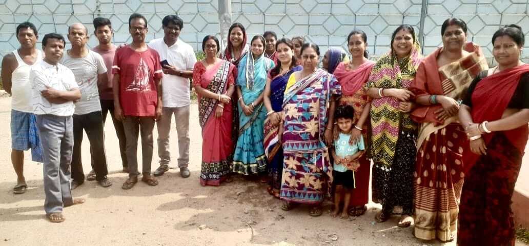 East Singhbhum News : गोपालपुर दुर्गा मंडप जाने वाली सड़क 20 वर्षों  से जर्जर, महिलाओं ने दी आंदोलन की चेतावनी