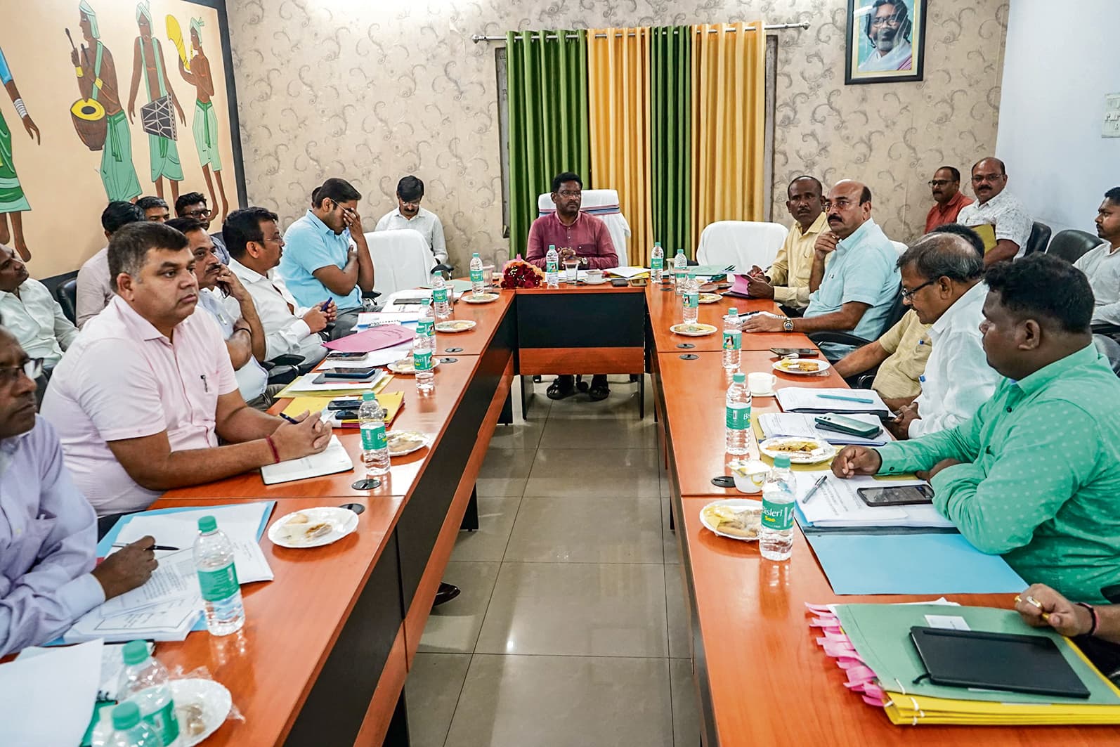 Jamshedpur News : झारखंड विधानसभा आवास समिति ने सरकारी भवनों और आवासों की स्थिति की समीक्षा की, तीन वर्षों का मांगा ब्यौरा