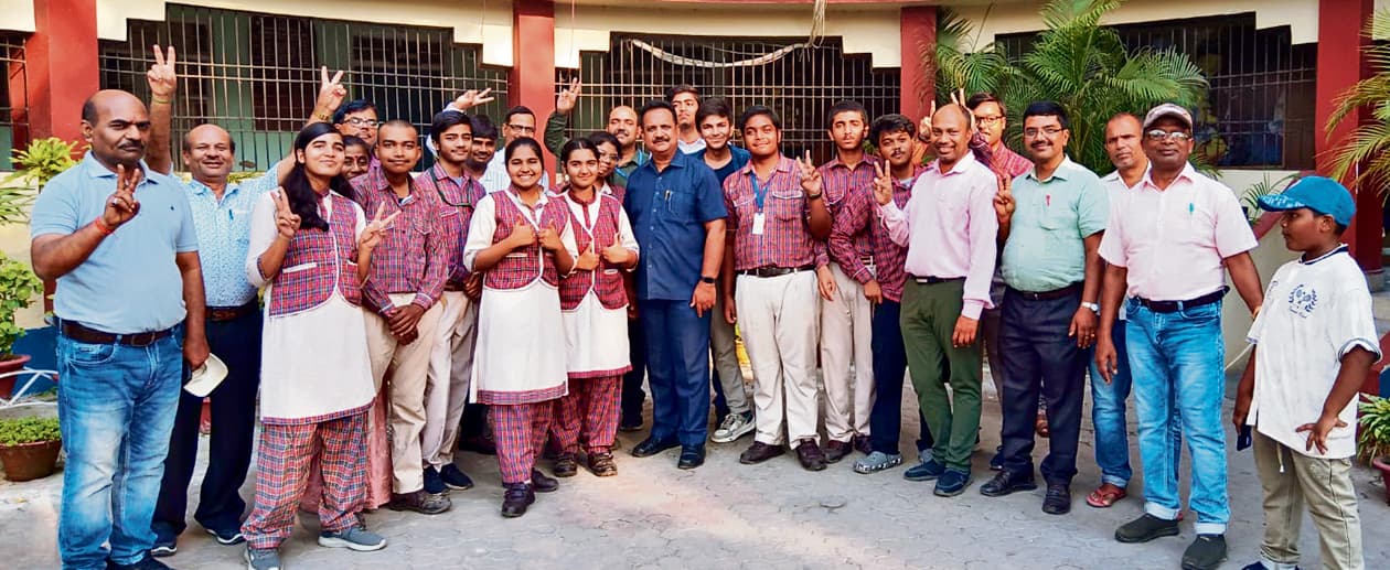 Bhagalpur News: नवयुग विद्यालय के 80 प्रतिशत बच्चे प्रथम श्रेणी से उत्तीर्ण