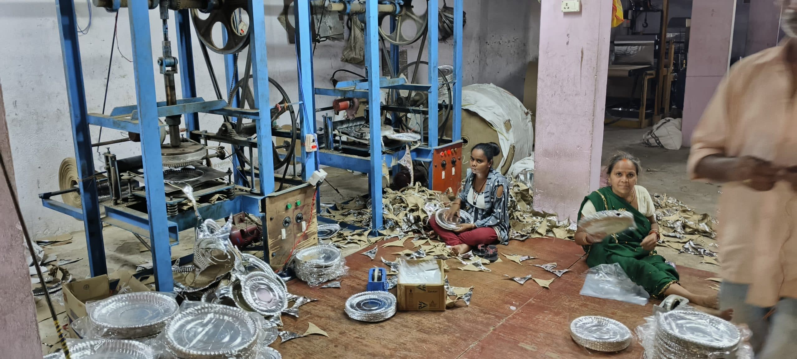 उद्यमी योजना से लाभ लेकर सबेरा ट्रेडर्स ने 25 लोगों को दिये रोजगार