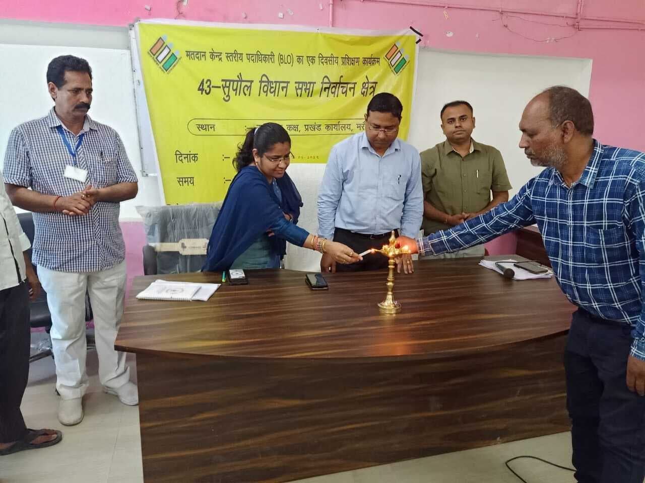 प्रशिक्षण कार्यशाला में बीएलओ को मिला बेहतर कार्य करने का निर्देश