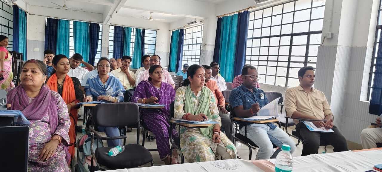 चमकी बुखार से निपटने के लिए विभाग अलर्ट, स्वास्थ्य कर्मियों को दिया गया प्रशिक्षण