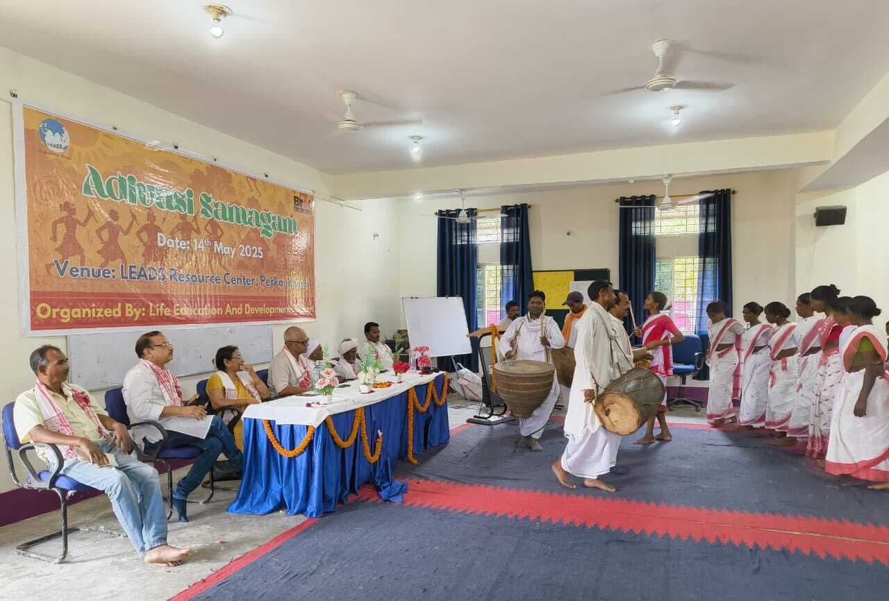 आदिवासी संस्कृति विश्व की प्राचीनतम संस्कृतियों में से एक : सुखराम