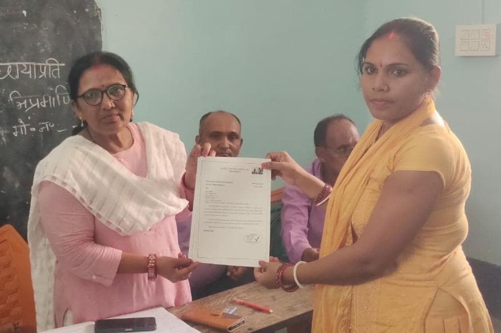 वजीरगंज में 147 शिक्षकों को बीइओ ने दिया नियुक्ति पत्र