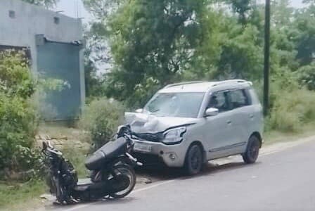 फुलवरिया में कार-बाइक की टक्कर में दो जख्मी, अस्पताल में भर्ती, हालत गंभीर