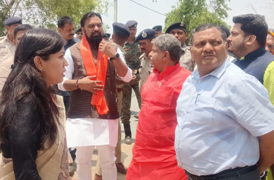 प्रधानमंत्री के दौरे को लेकर कार्यक्रम स्थल का लिया जायजा