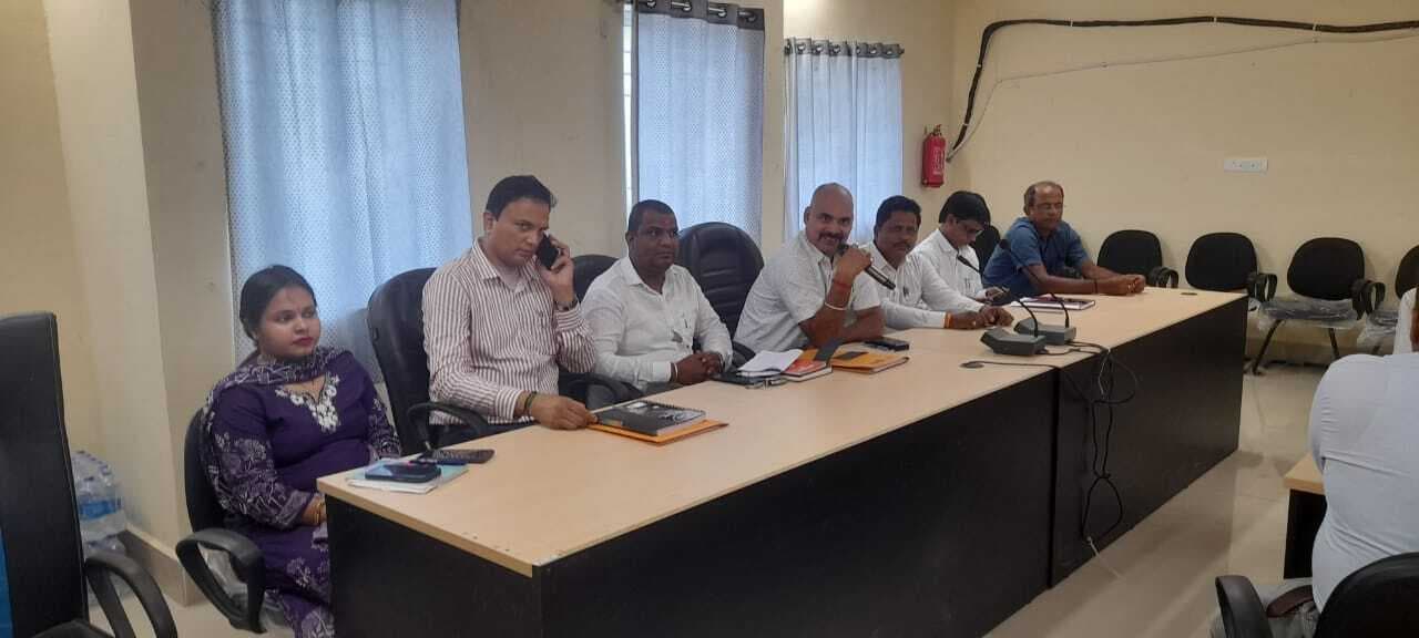 पीएचसी में नौ पद है स्वीकृत, पांच डाक्टर हैं कार्यरत