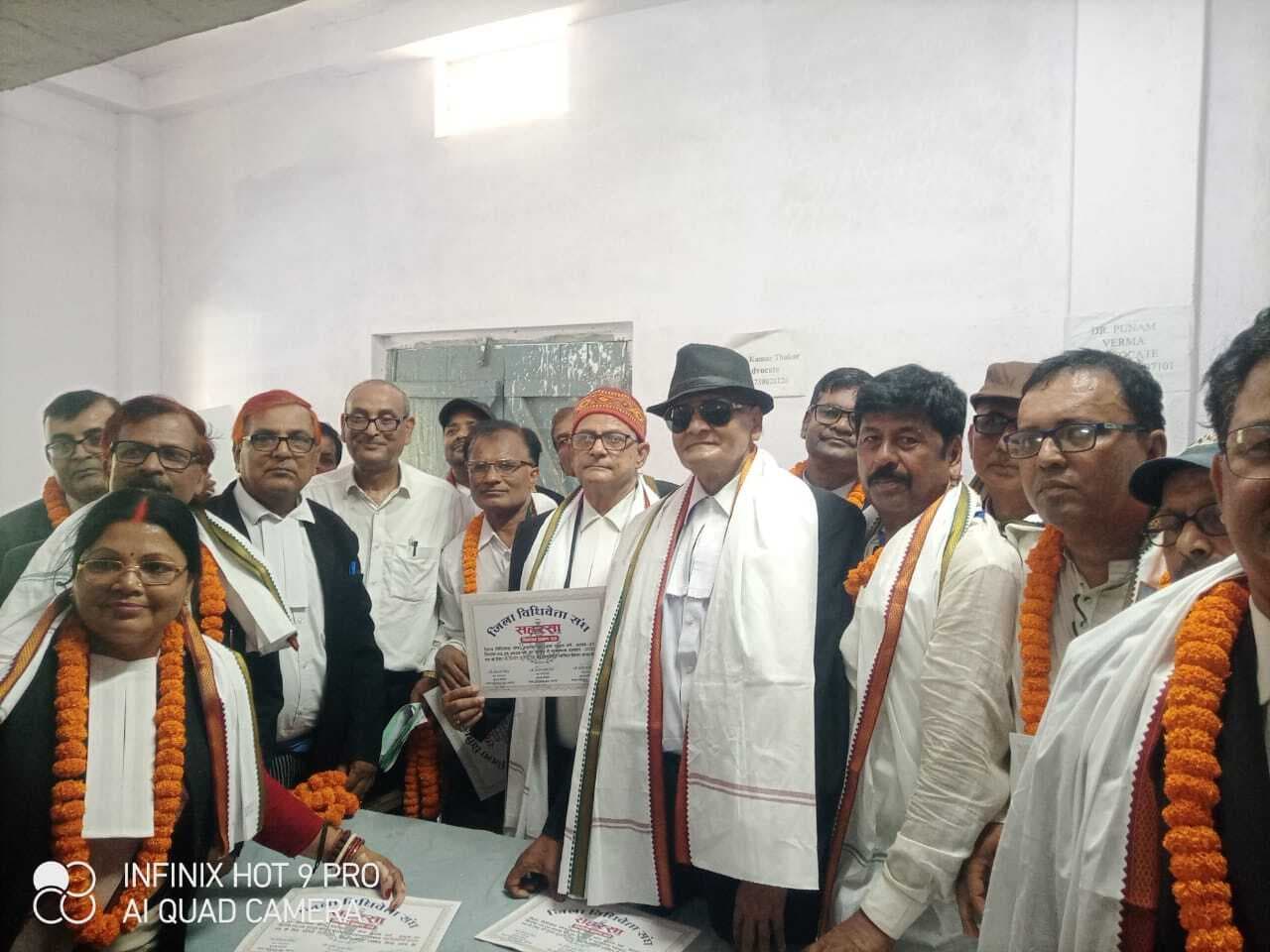 विधिवेत्ता संघ के नवनिर्वाचित सदस्यों ने पद एवं गोपनीयता की ली शपथ