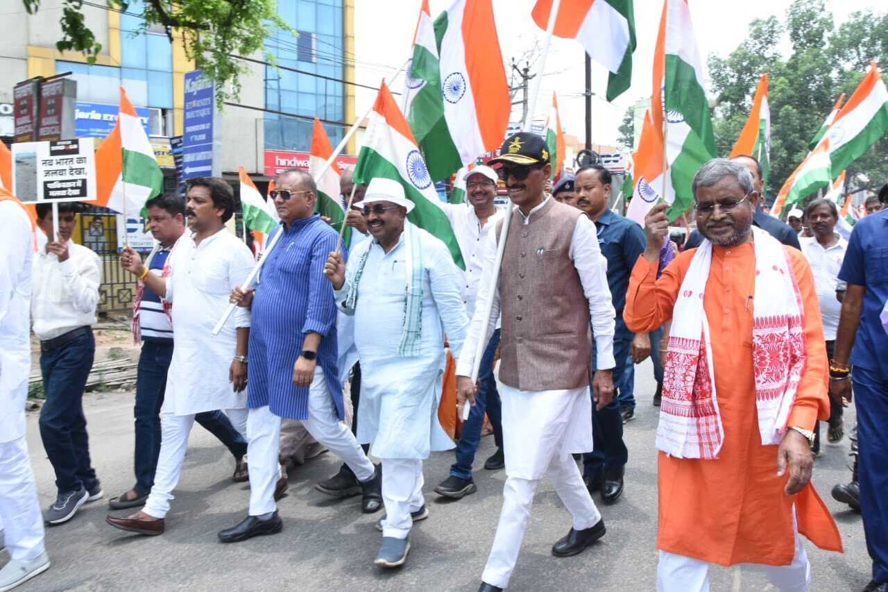 Political News : दुश्मनों को मिट्टी में मिलाने वाली सेना हमारा अभिमान : बाबूलाल