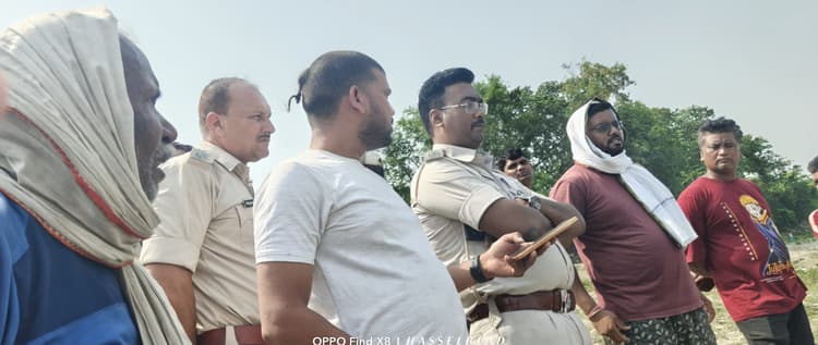 मनिहारी हाट गंगा घाट में स्नान के क्रम में बुजुर्ग डूबा, खोजबीन जारी