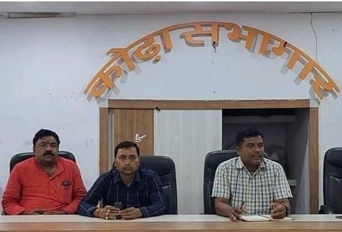 डीलर अपने क्षेत्र के सभी लाभार्थियों की आधार सीडिंग सुनिश्चित करें