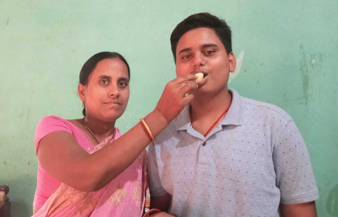 सीबीएसई 12वीं में एसबीपी की छात्रा साक्षी व 10वीं में देवराज बने विद्यालय टॉपर