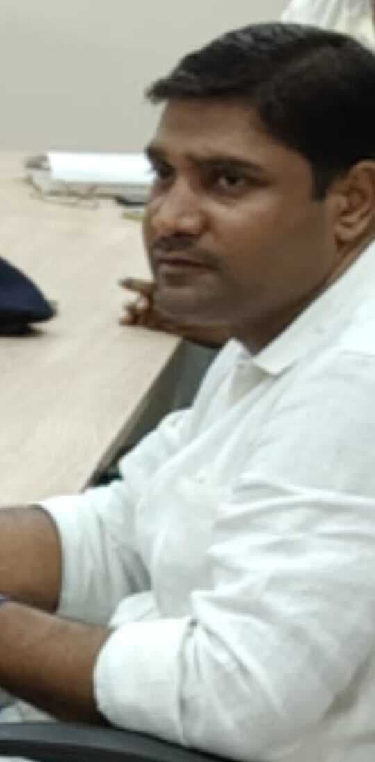 अनुमंडल कार्यालय में पद स्थापित उच्च वर्गीय लिपिक सस्पेंड