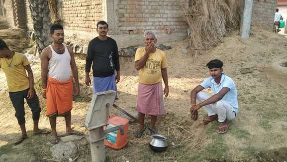 समदा गांव में चापाकल तीन महीने से खराब, पेयजल की बढ़ी किल्लत