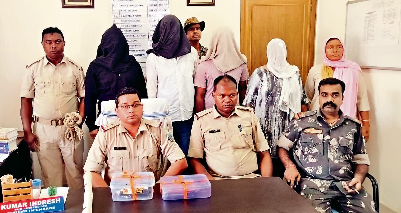 East Singhbhum News :  उपमुखिया प्रतिनिधि पर जानलेवा हमले में जमशेदपुर की महिला समेत चार गिरफ्तार