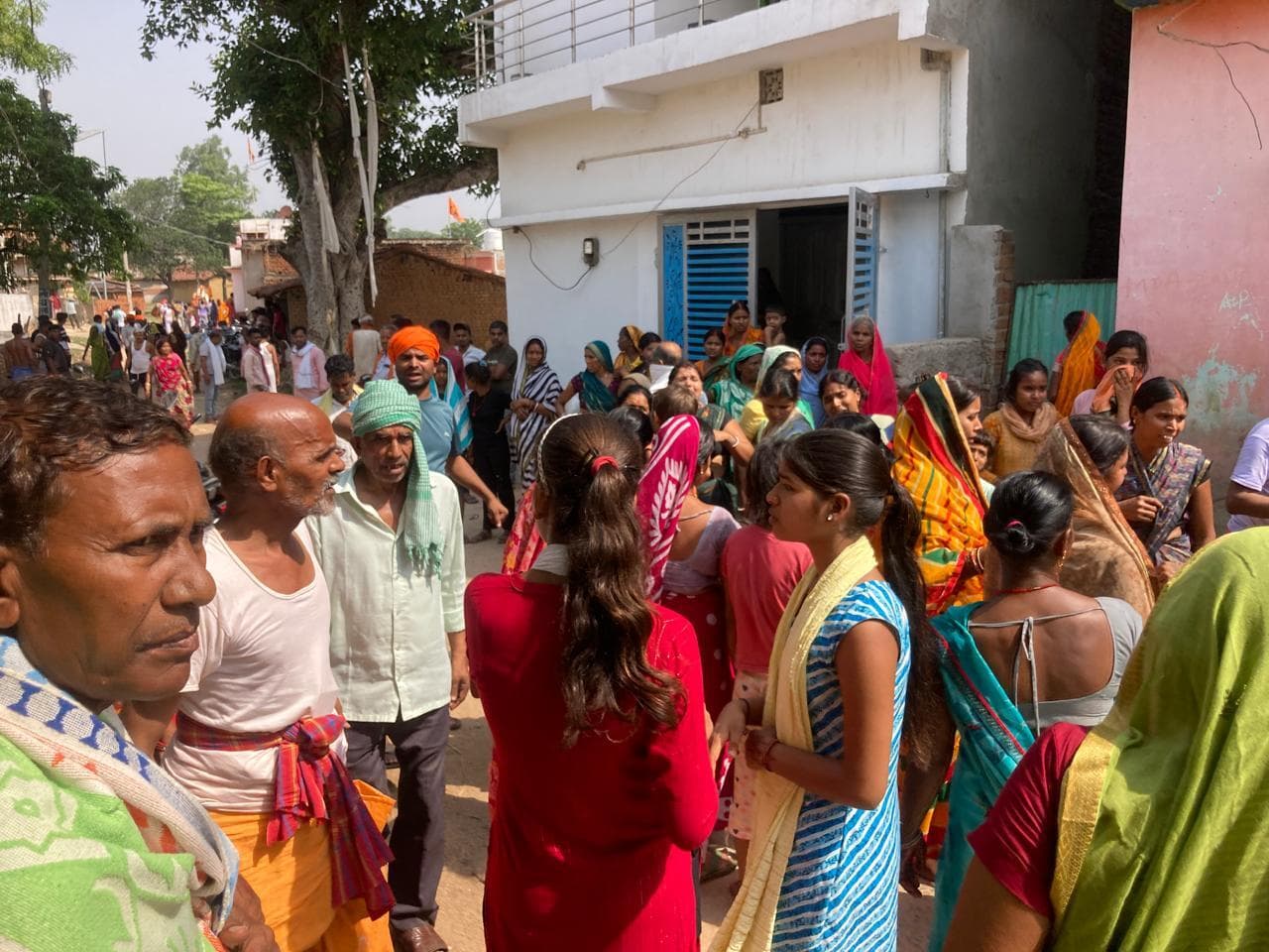 Giridih News :शव पहुंचते ही परिजनों में मचा कोहराम