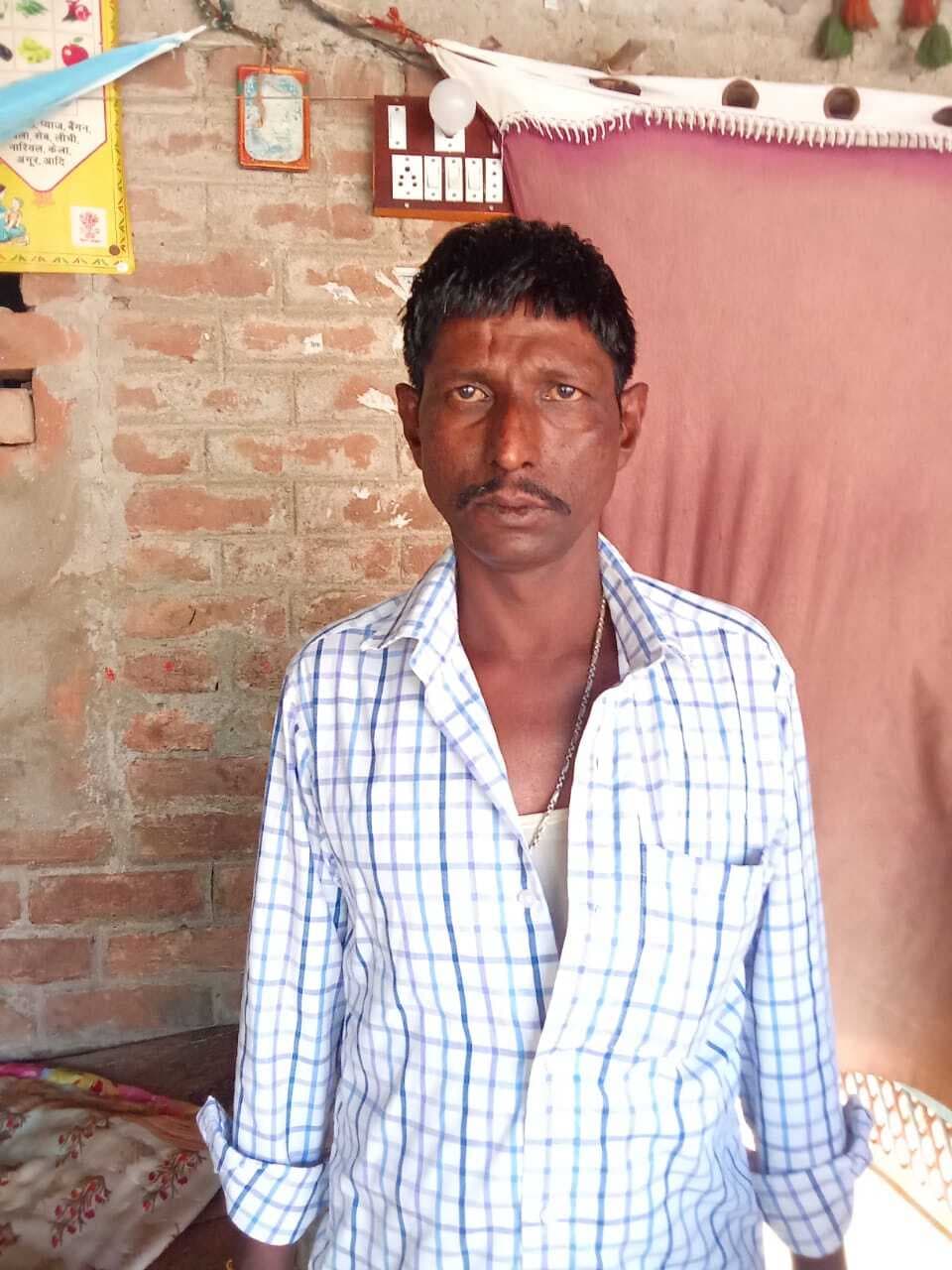 Bhagalpur news दो ट्रकों की टक्कर में चालक की मौत, तीन जख्मी