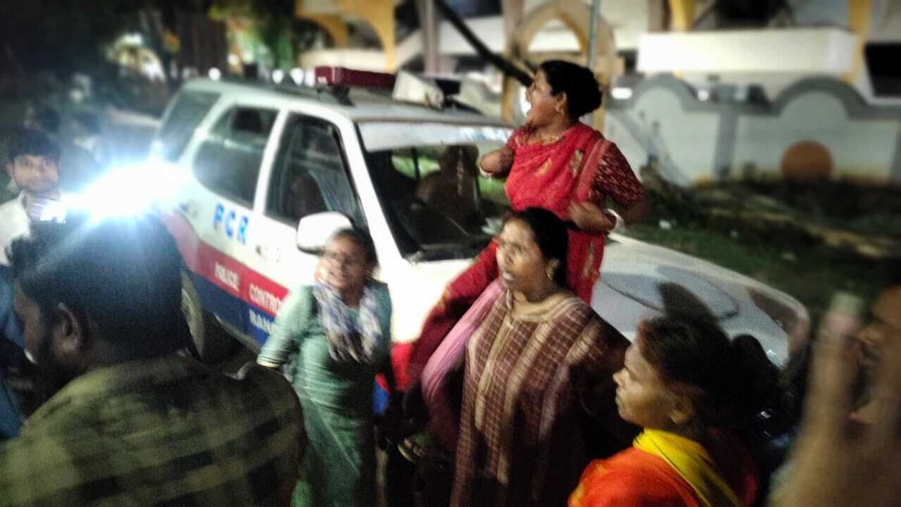 Ranchi News : मोरहाबादी में देर रात इंफोर्समेंट टीम ने हटाया अतिक्रमण, दुकानदारों ने किया हंगामा