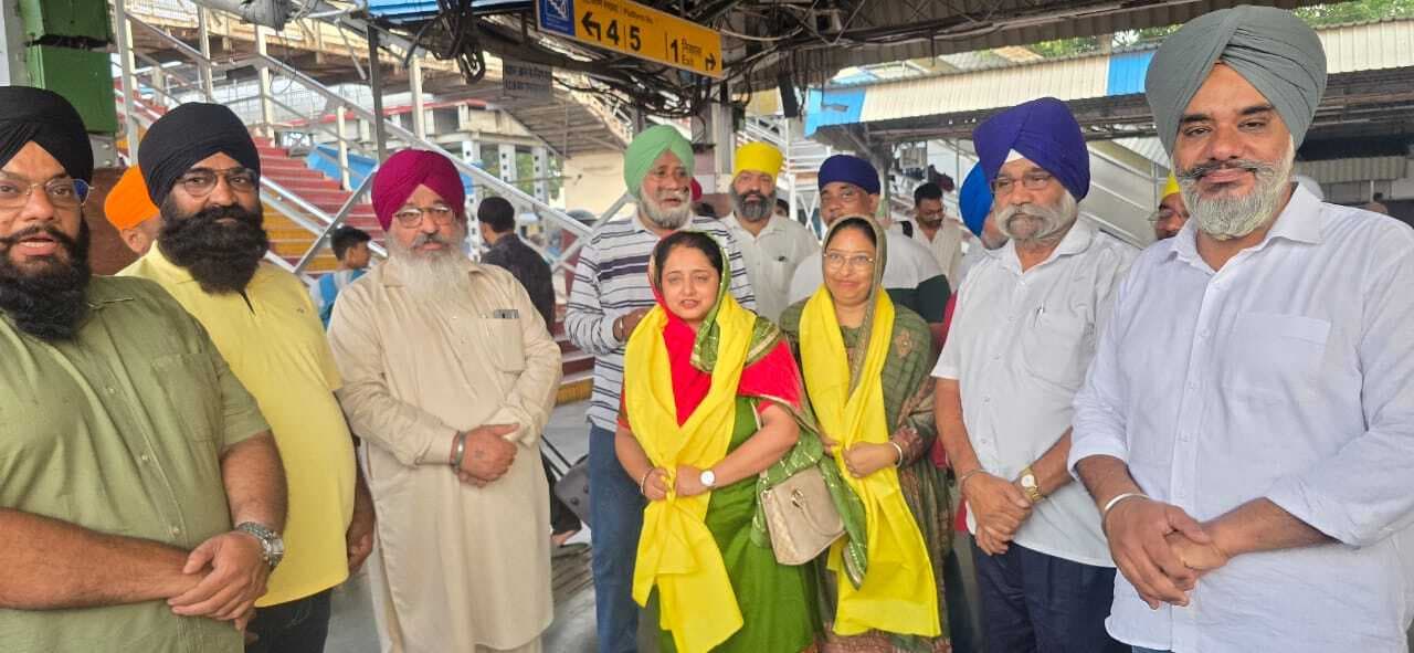 Jamshedpur News : श्री हजूर साहब के दर्शन को रवाना हुआ बाबा बंदा सिंह बहादुर गतका टीम का जत्था