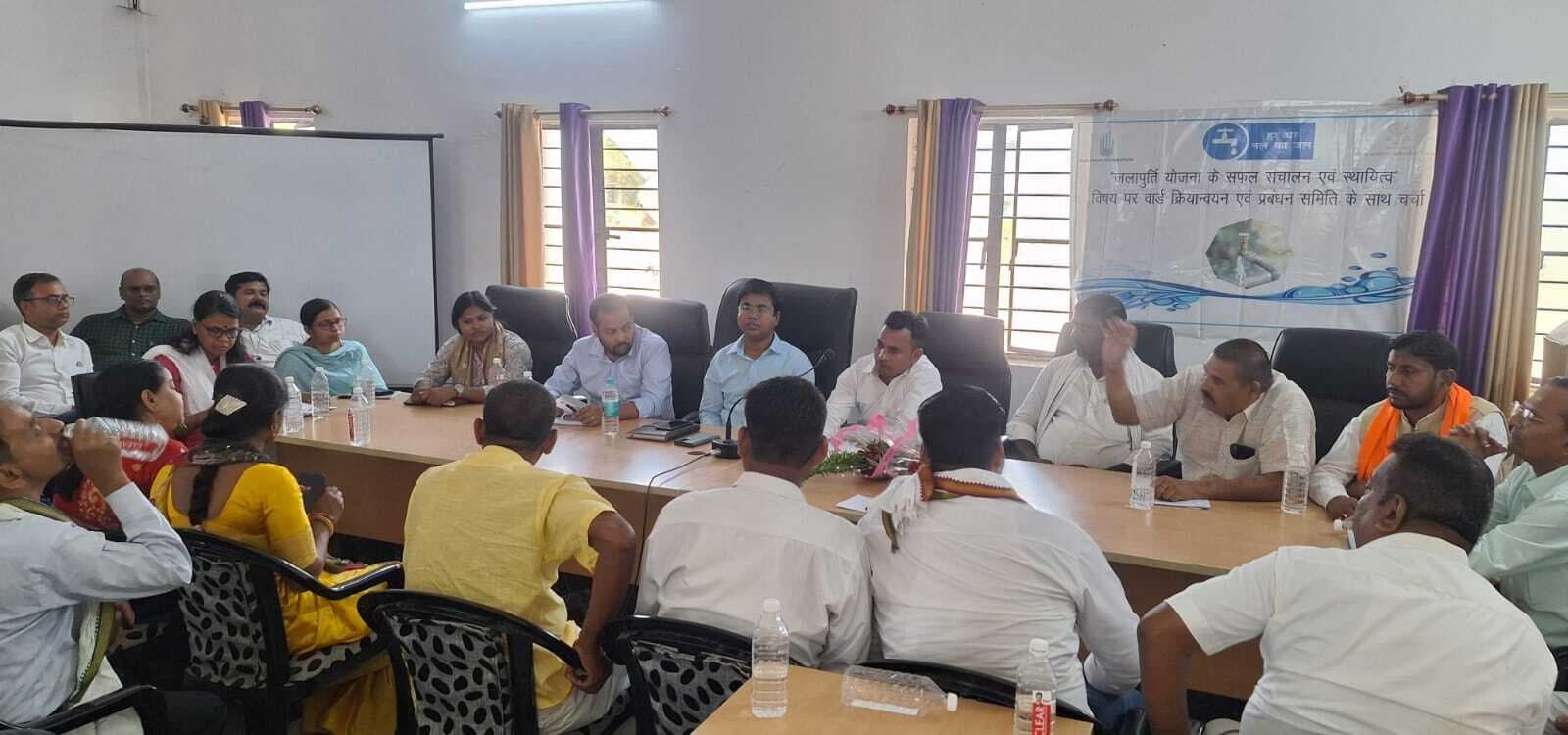 बैठक में नहीं पहुंचे अफसरों से होगा जवाब-तलब