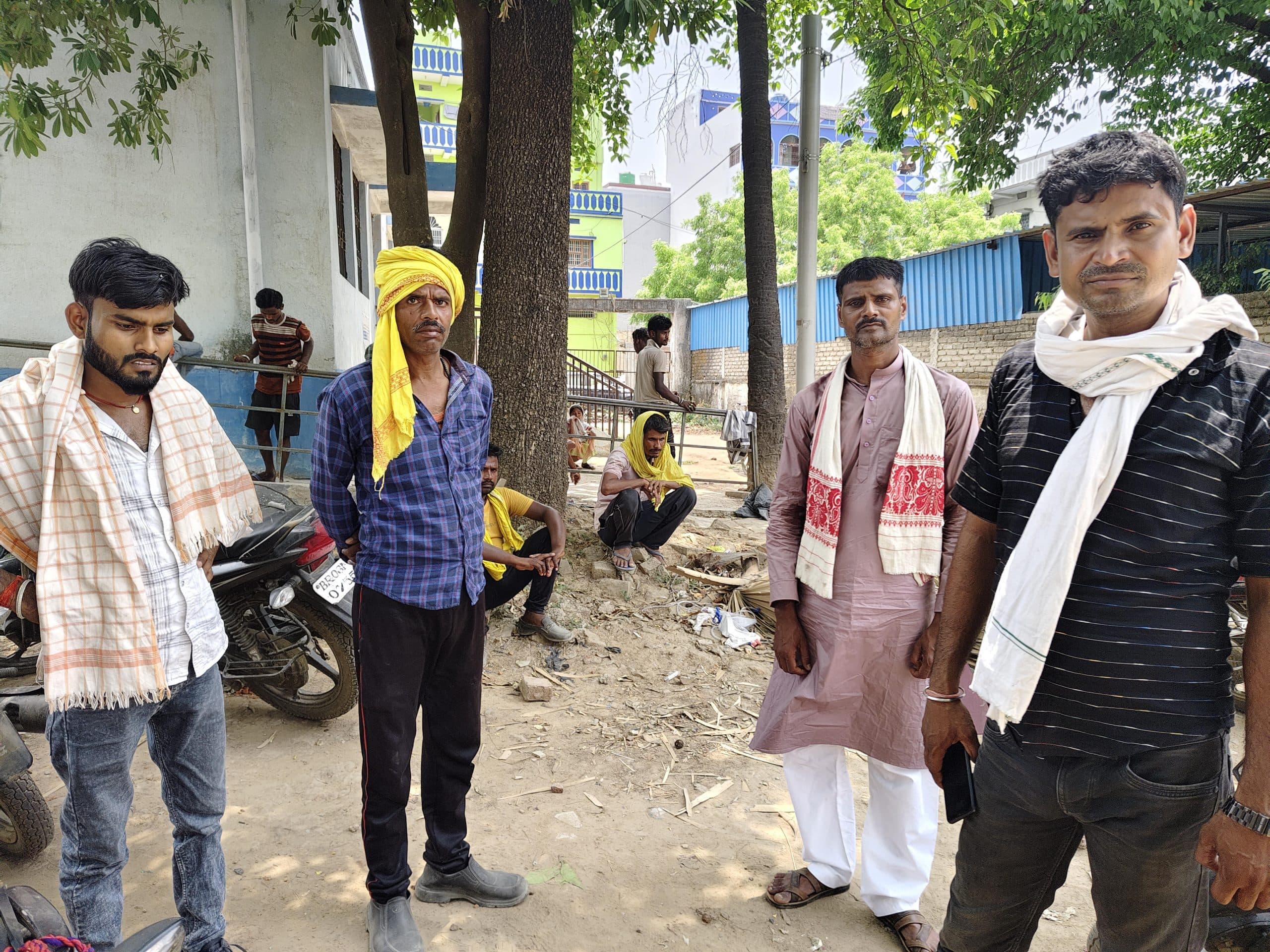 बाजार करने जा रही मां-बेटी की ट्रेन की चपेट में आने से मौत