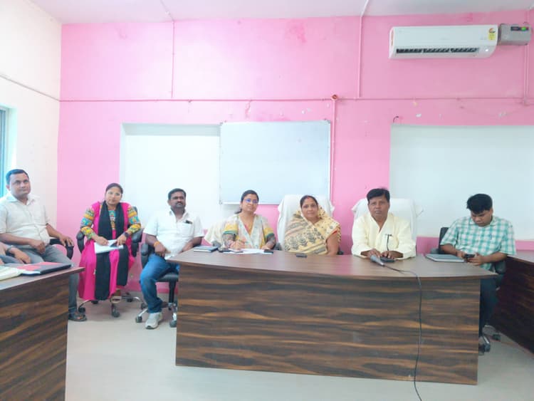 टीसीपी भवन बेलही में प्रखंड स्तरीय बीस सूत्री बैठक का आयोजन
