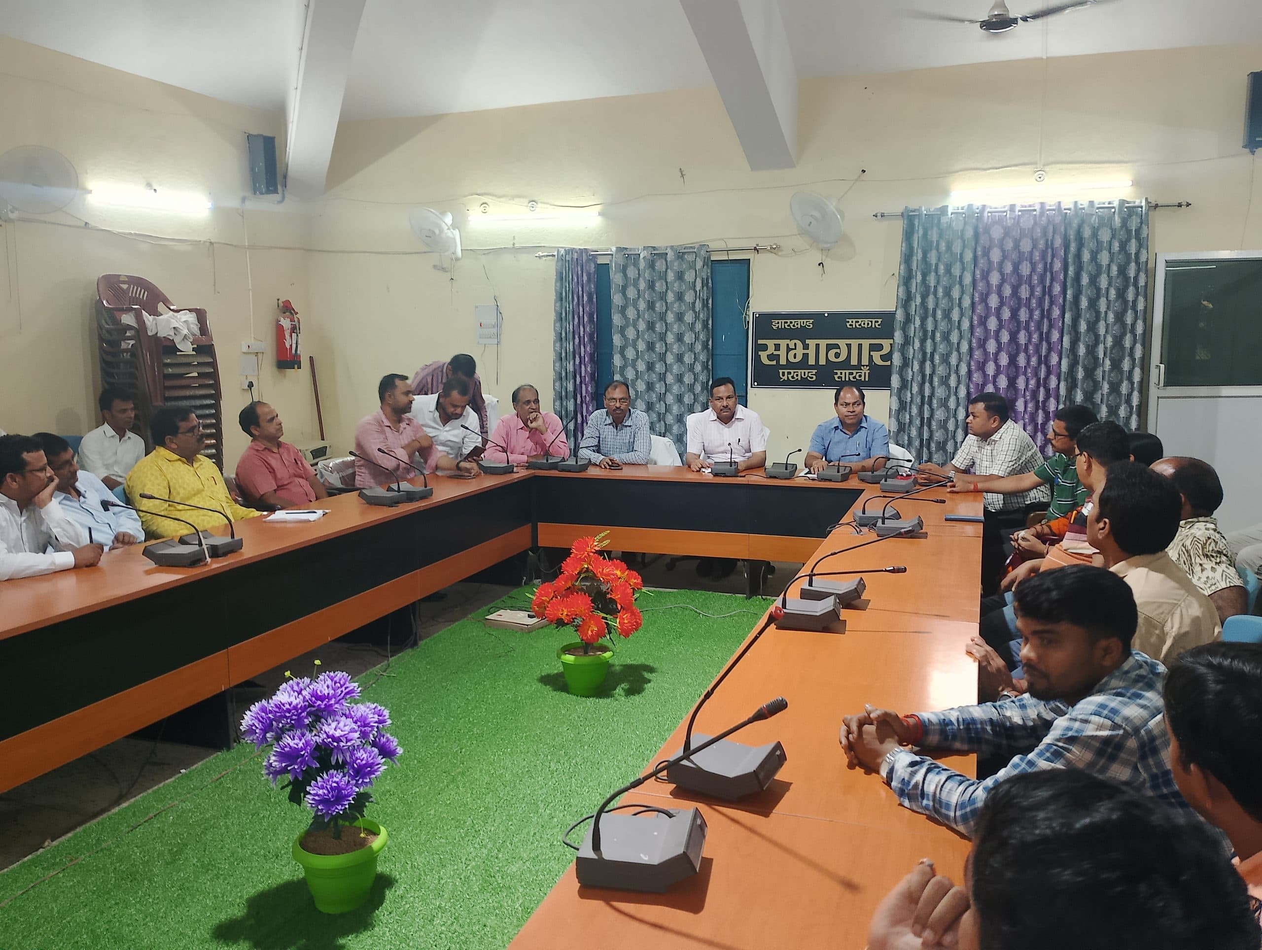 Deoghar news : ज्ञानदीप ग्रुप सारवां के छात्र-छात्राओं के पठन पाठन में होगी सुविधा : बीडीओ