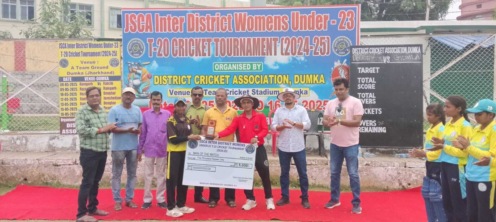 सुलेखा व पूर्णिमा की आतिशी पारी की बदौलत देवघर ने गुमला को कराया