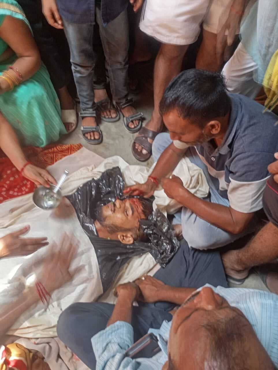 sasaram News : बीएन कॉलेज में हुई बमबाजी में घायल छात्र की मौत, रोहतास पुलिस ने कराया पोस्टमार्टम