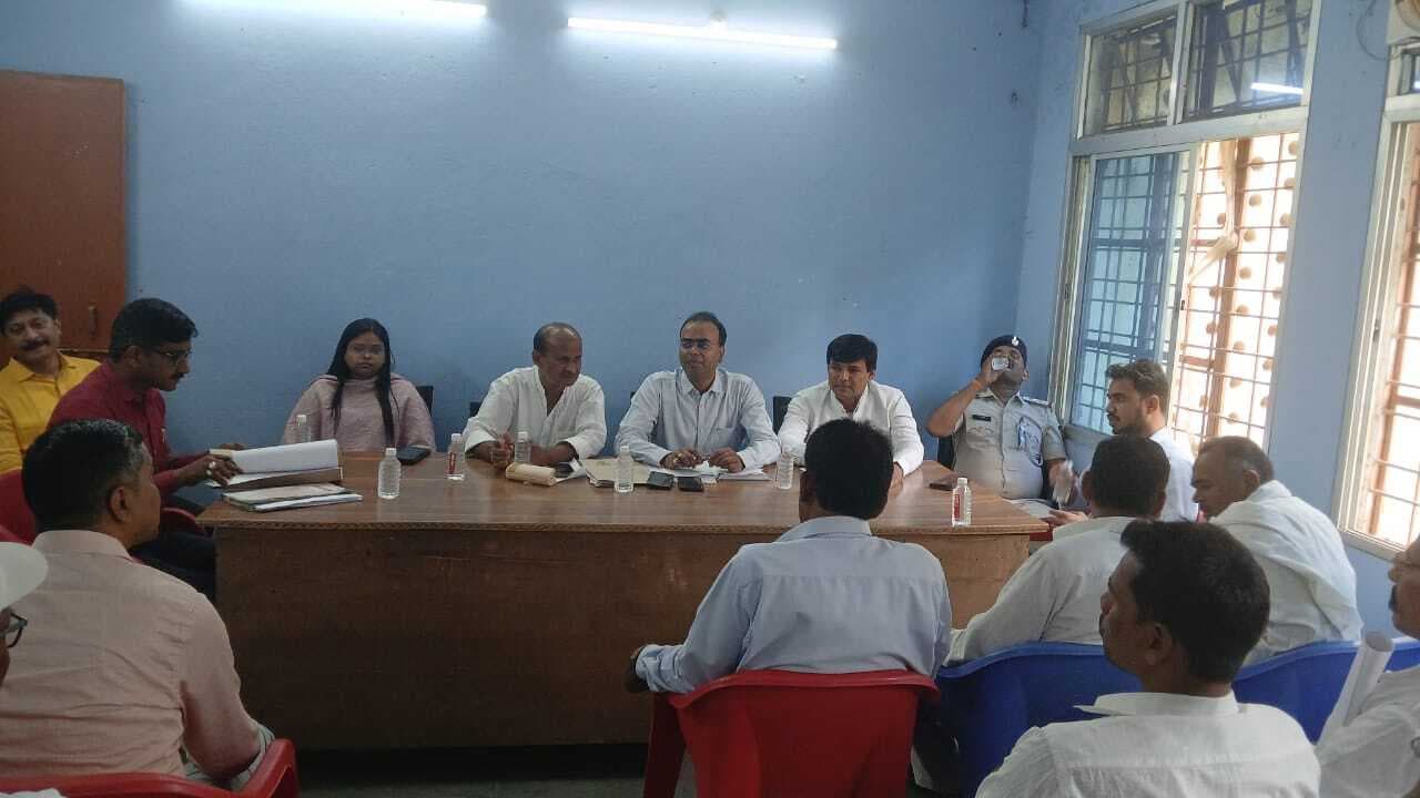 बीस सूत्री की बैठक में अकोढ़ीगोला को जाम से निजात दिलाने की उठी मांग