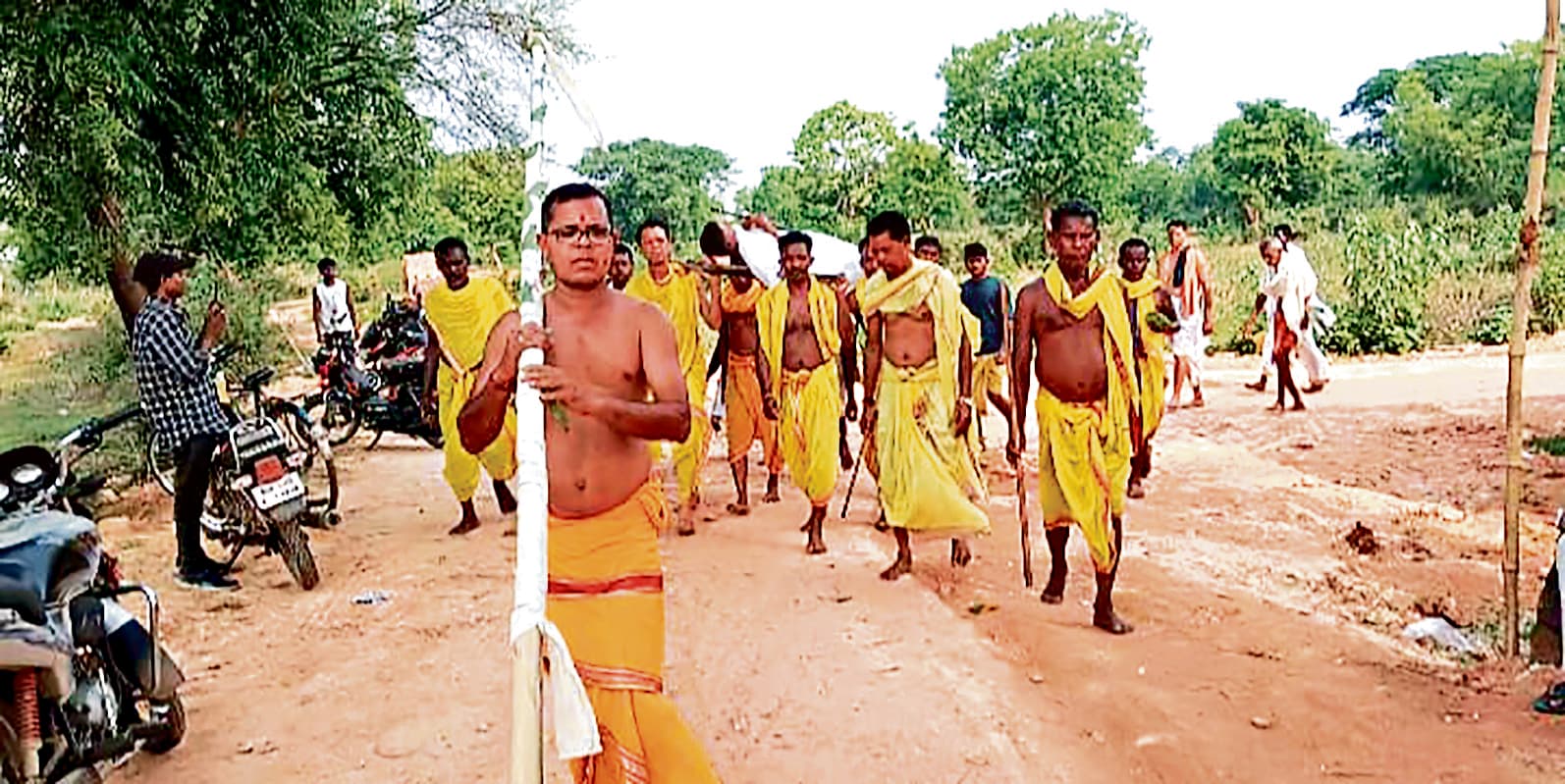 Seraikela News : चड़क पूजा में मिलता है चारों युगों का वृतांत