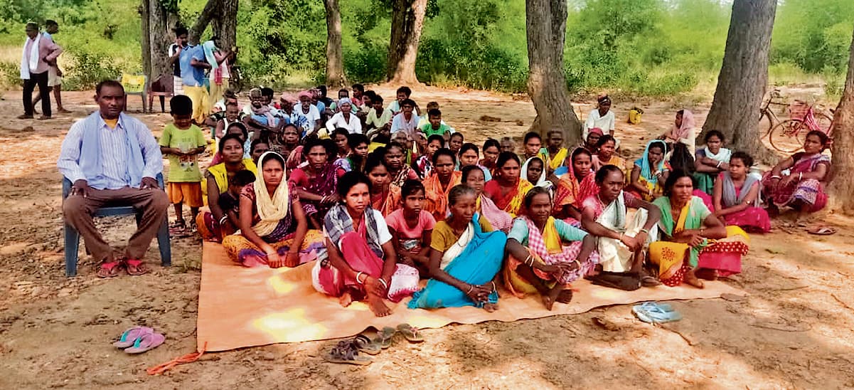 East Singhbhum News : धालभूमगढ़ एयरपोर्ट बनने से 79,332 पेड़ कटेंगे, यह मंजूर नहीं : ग्रामसभा