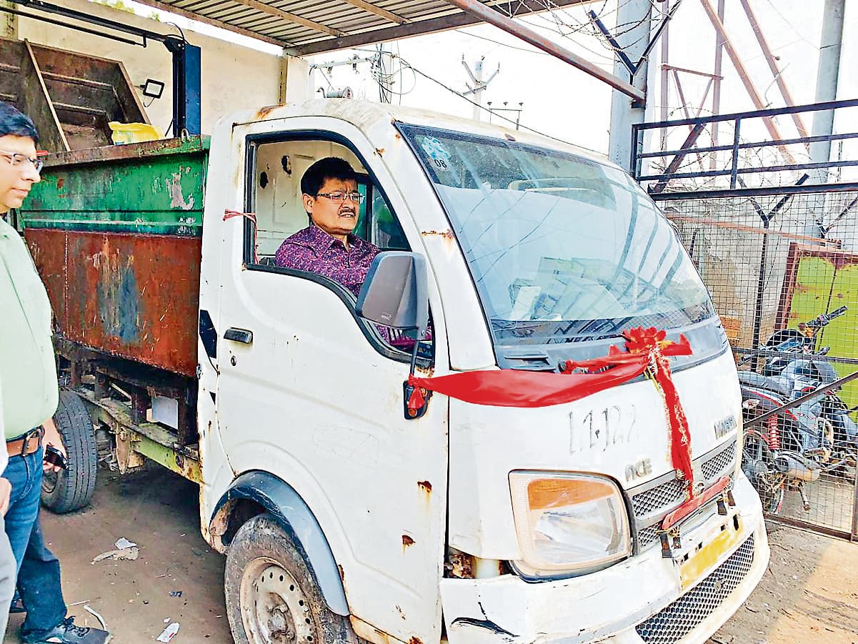 Ranchi News : 24 खराब वाहन इवी में किये गये परिवर्तित