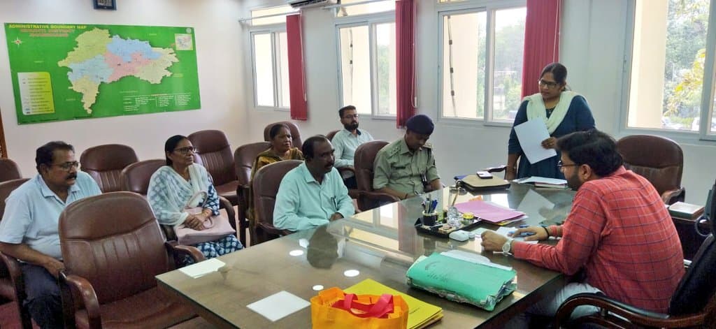 अल्ट्रासाउंड क्लीनिक का सख्ती से निरीक्षण करें : उपायुक्त