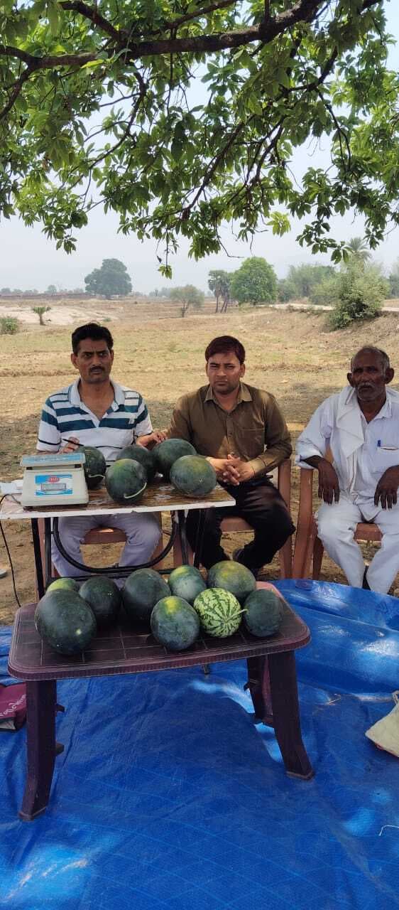 गोरियारी के किसान श्याम सुंदर मरांडी को प्रथम पुरस्कार
