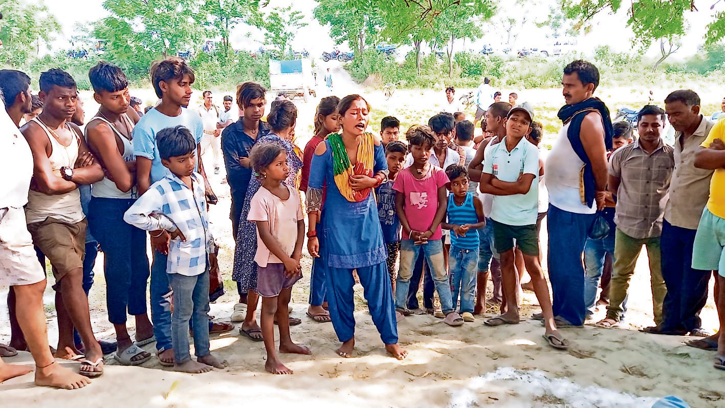 Saran News : ससुराल आये युवक की संदिग्ध परिस्थिति में मौत, परिजनों ने जतायी हत्या की आशंका