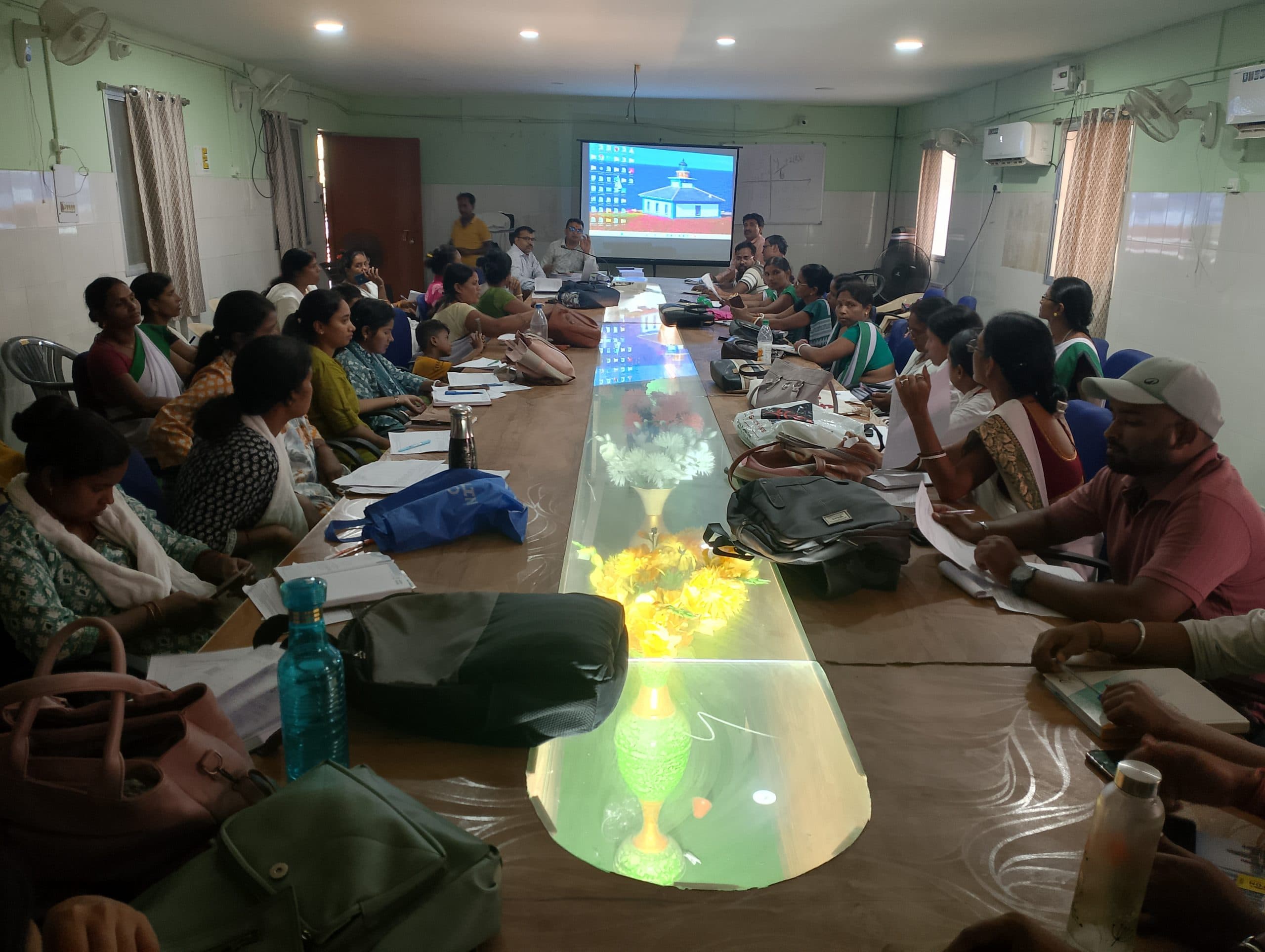 टीबी की पहचान के लिए शत-प्रतिशत आबादी का करायें स्क्रीनिंग : प्रभारी