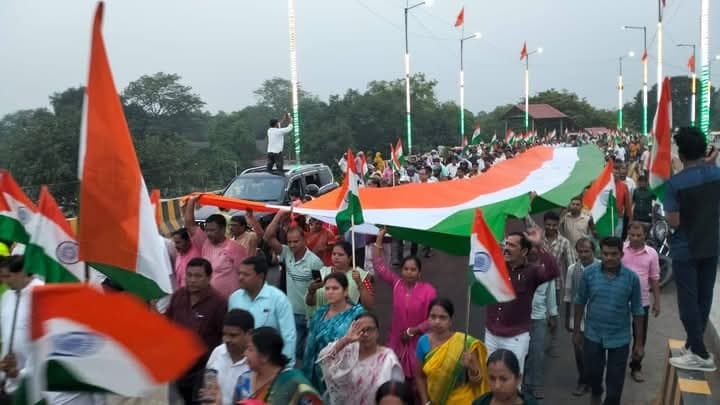 ऑपरेशन सिंदूर की सफलता पर निकाली गयी तिरंगा यात्रा