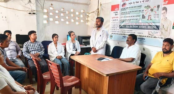 मच्छर काटने के 4 से 10 दिनों के अंदर दिखता है डेंगू बुखार के लक्षण : डॉ मोहन